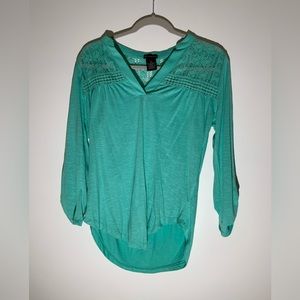 Women’s long-sleeve blouse